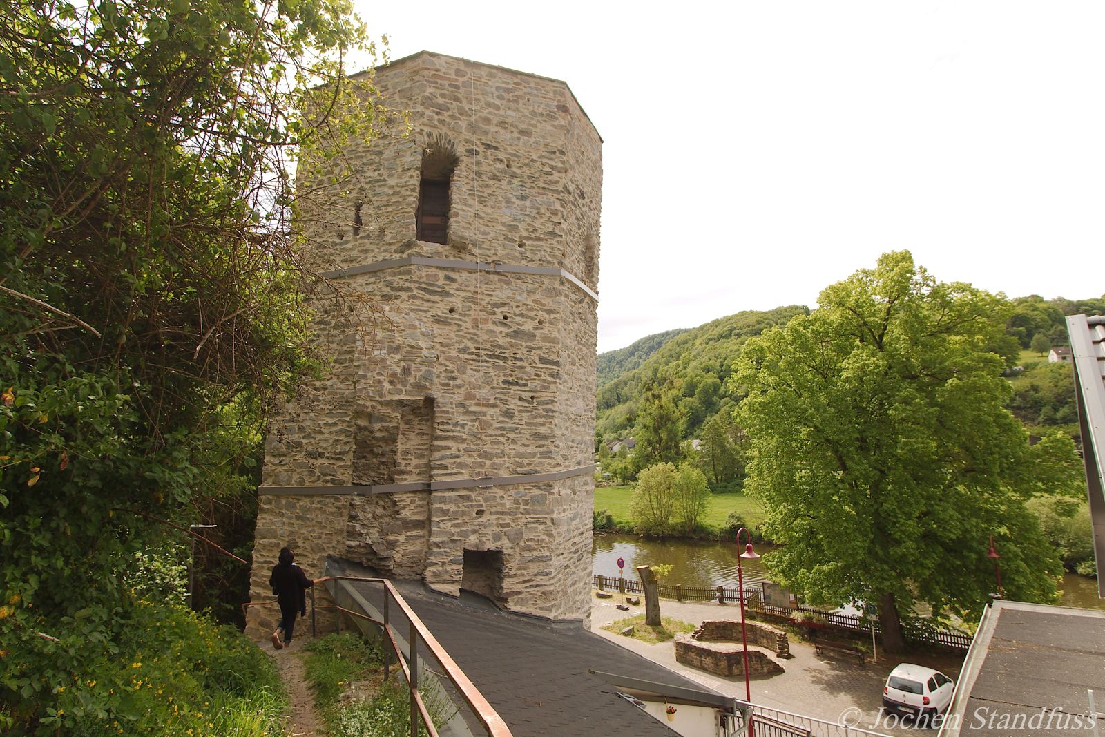 Schiefer Turm von Dausenau an der Lahn, Wahrzeichen des Ortes